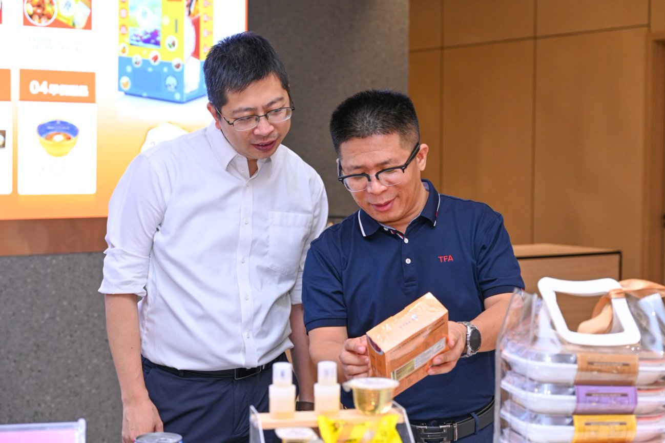 肖小荣介绍糖果派对官网产品